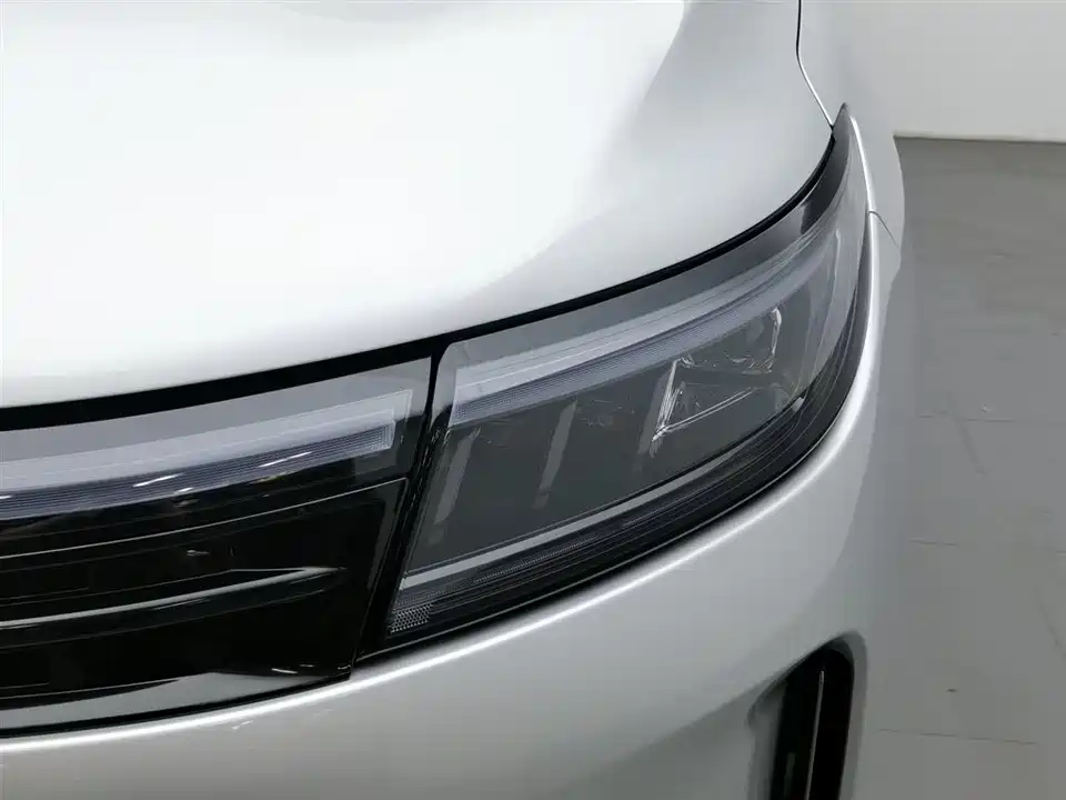 AITO Ask the world M7