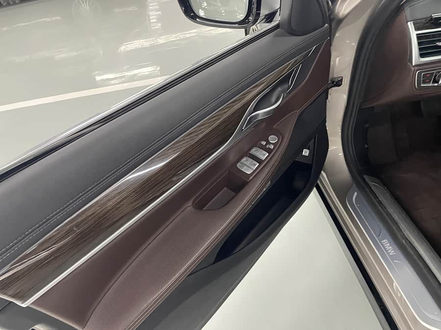 BMW 7-Series 2017, фото 13
