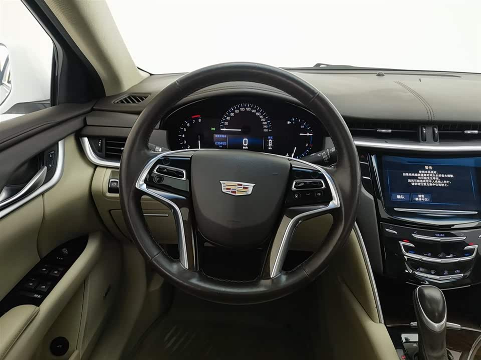 Cadillac XTS