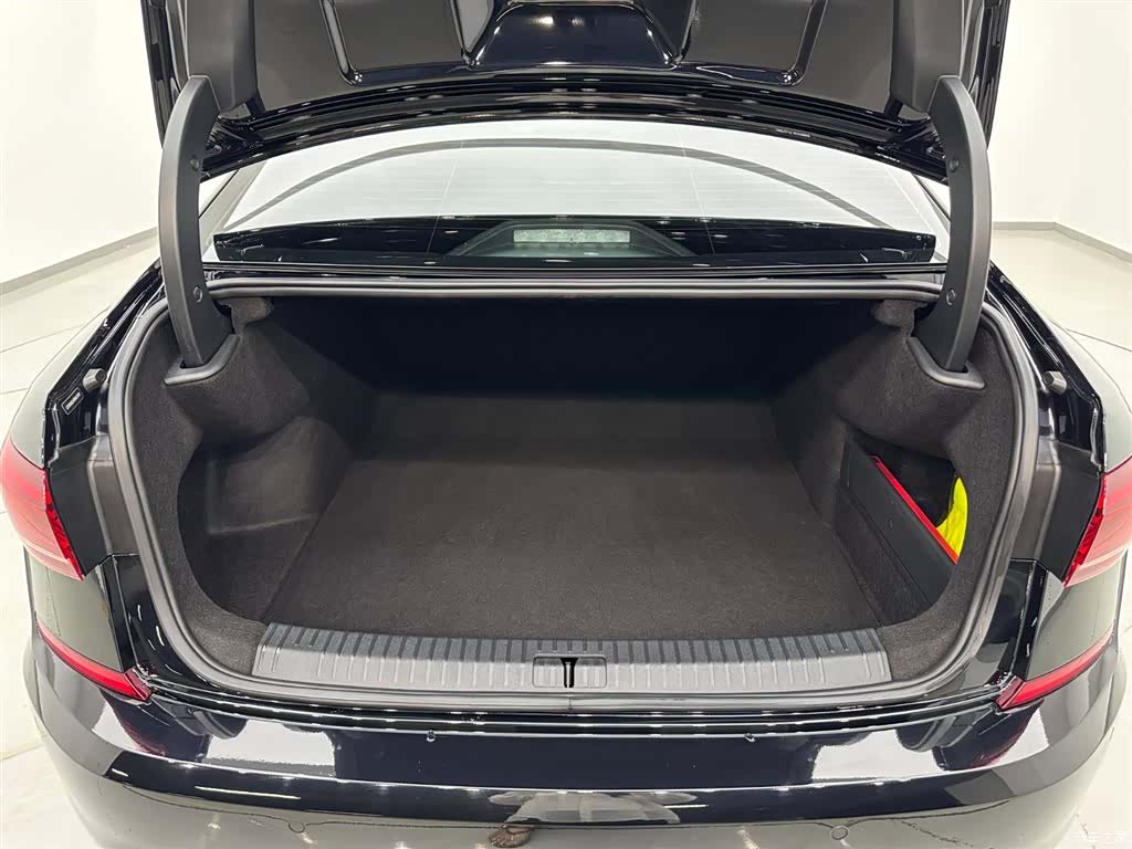 Volkswagen Passat, 2024 27