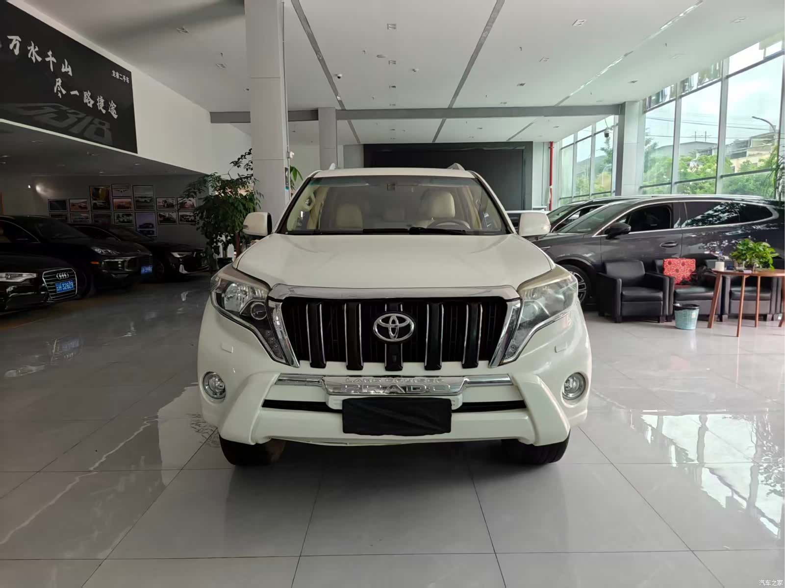 Toyota Prado, 2015 1