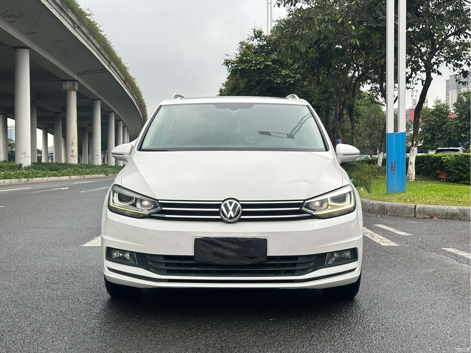 Volkswagen L, 2016 2