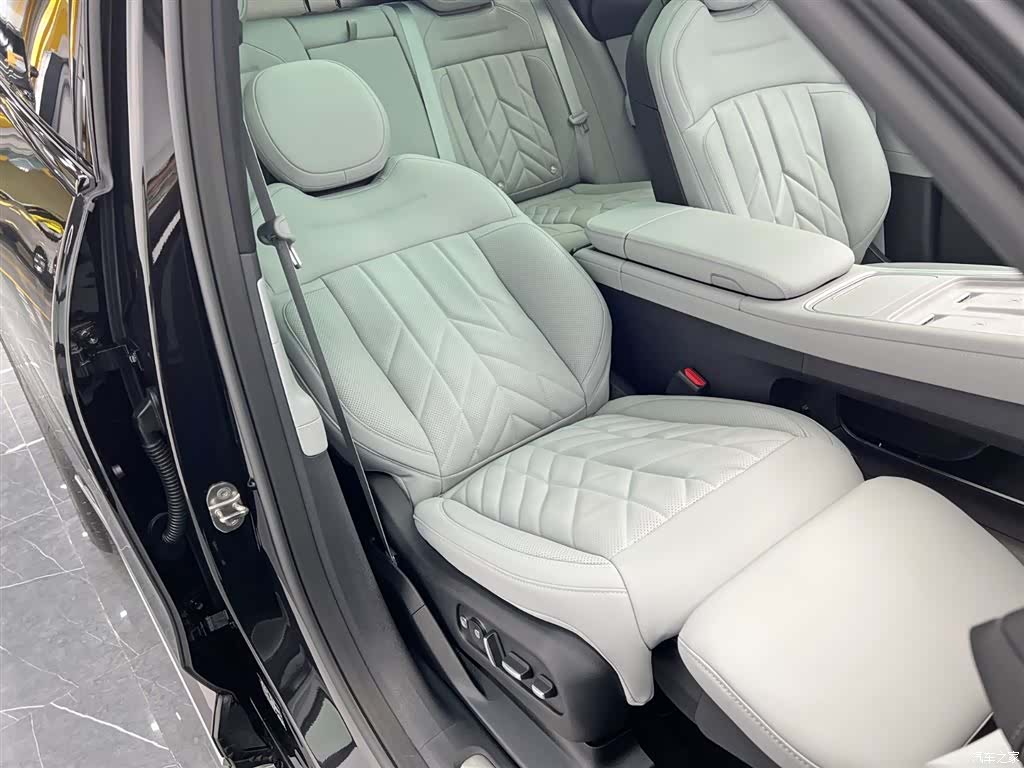 NIO EC6, 2026 16