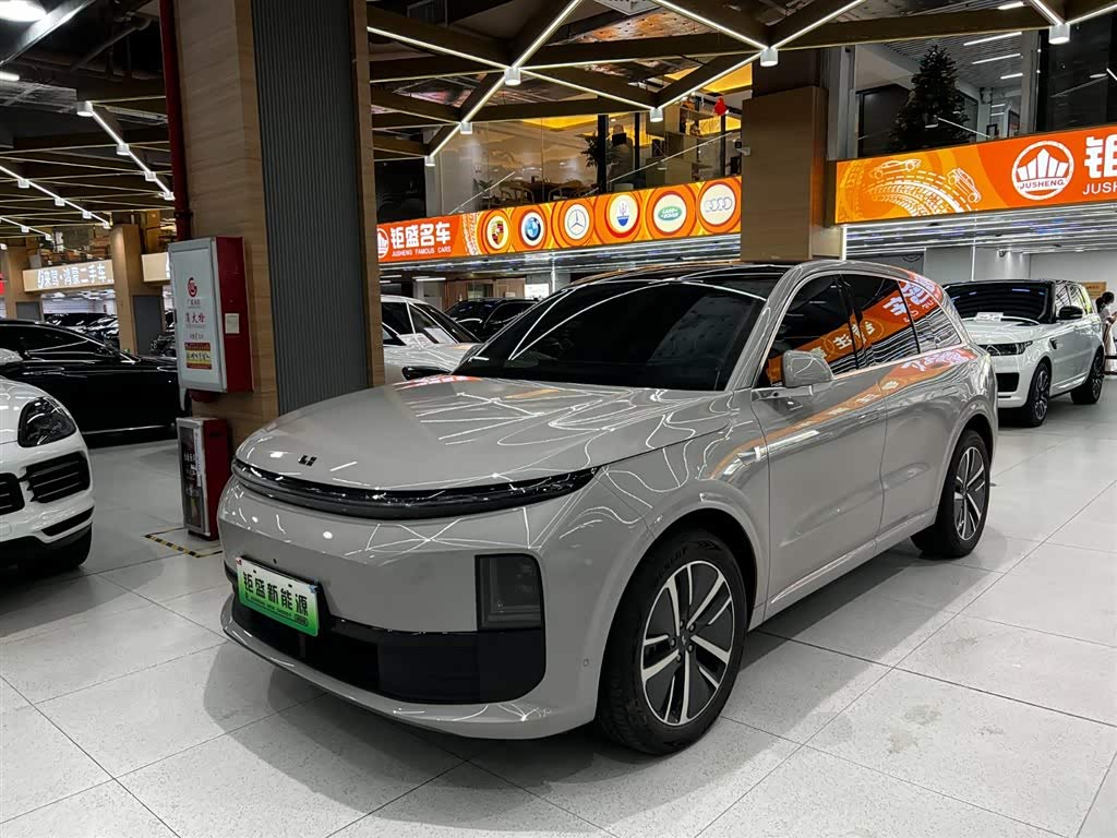 Li Auto L6