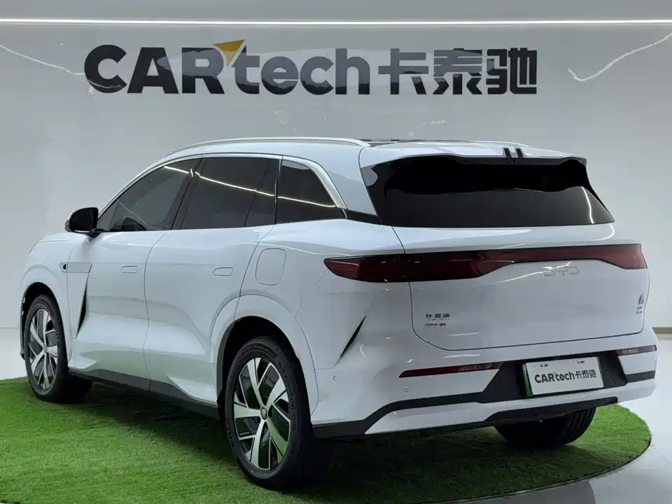 BYD Tang L