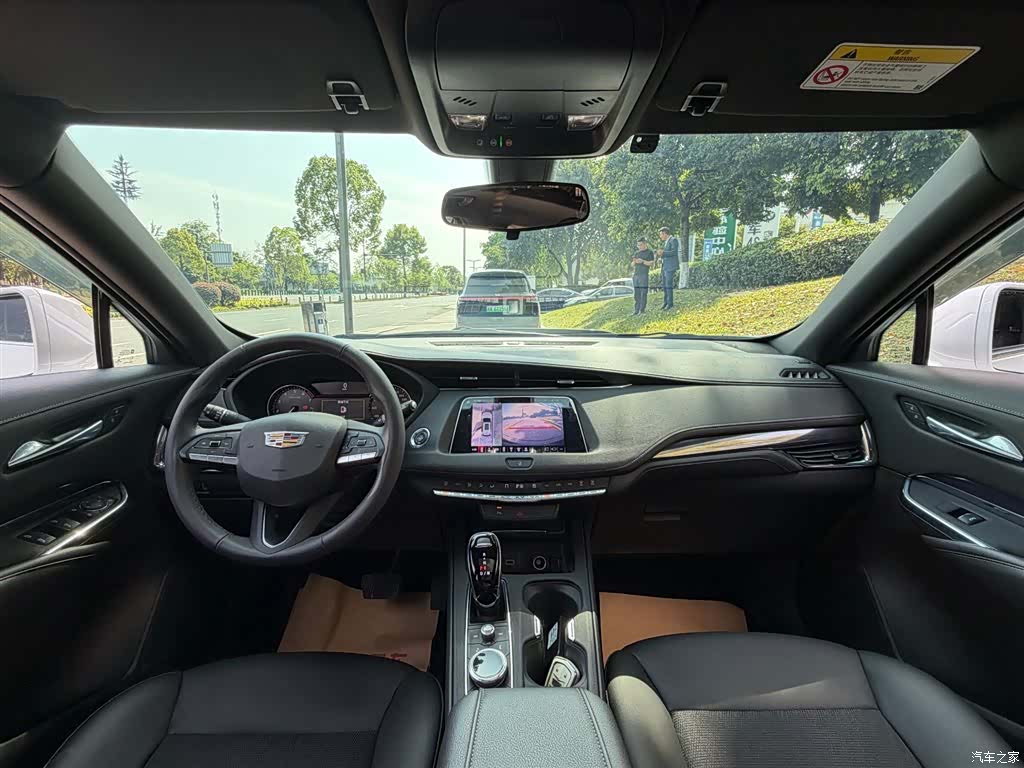 Cadillac XT4, 2023 11