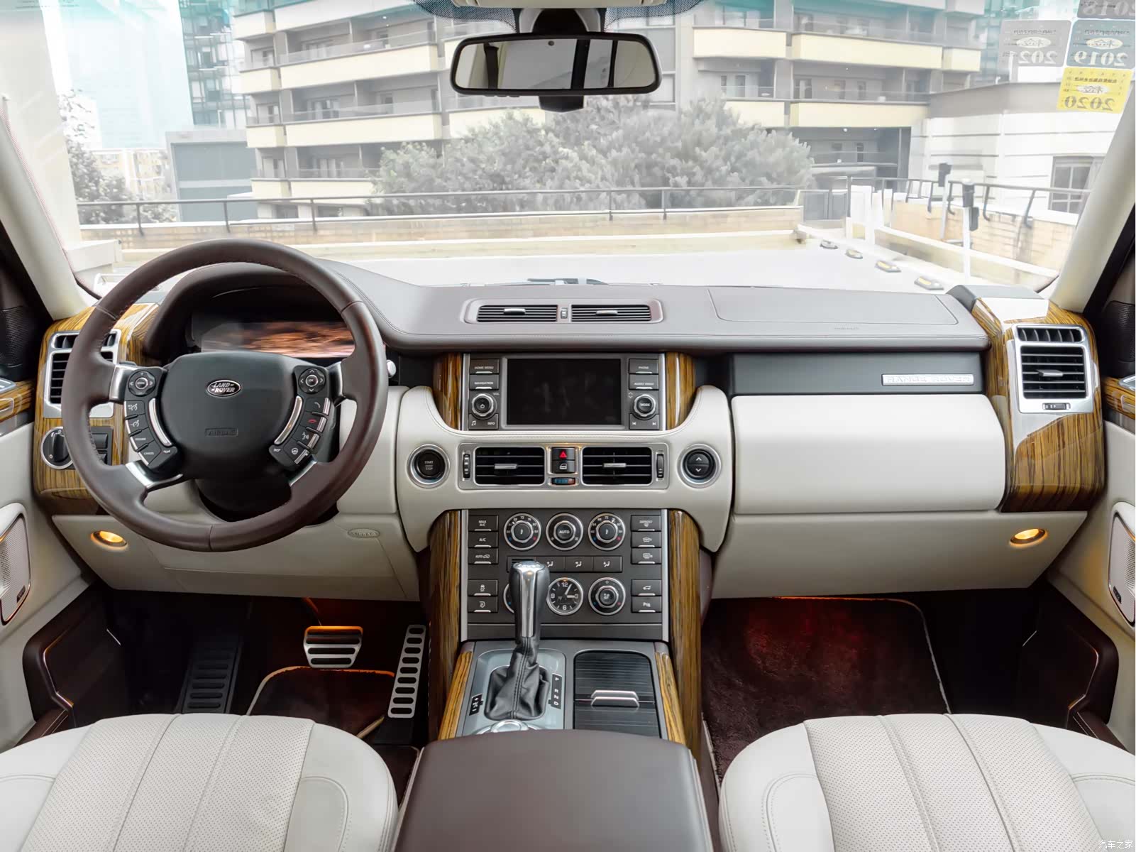 Land Rover Range Rover, 2012 10