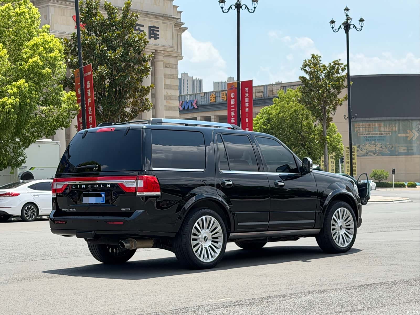 Lincoln Navigator, 2016 4