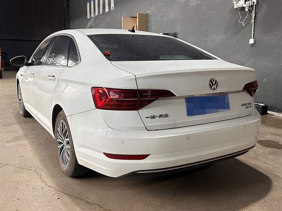 Volkswagen Sagitar