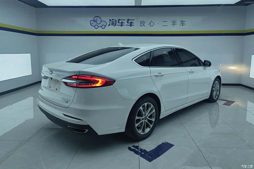 Ford Mondeo, 2021 3
