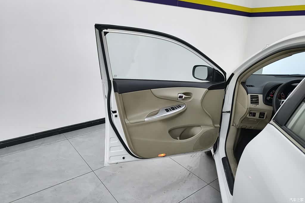 Toyota Corolla, 2014 7