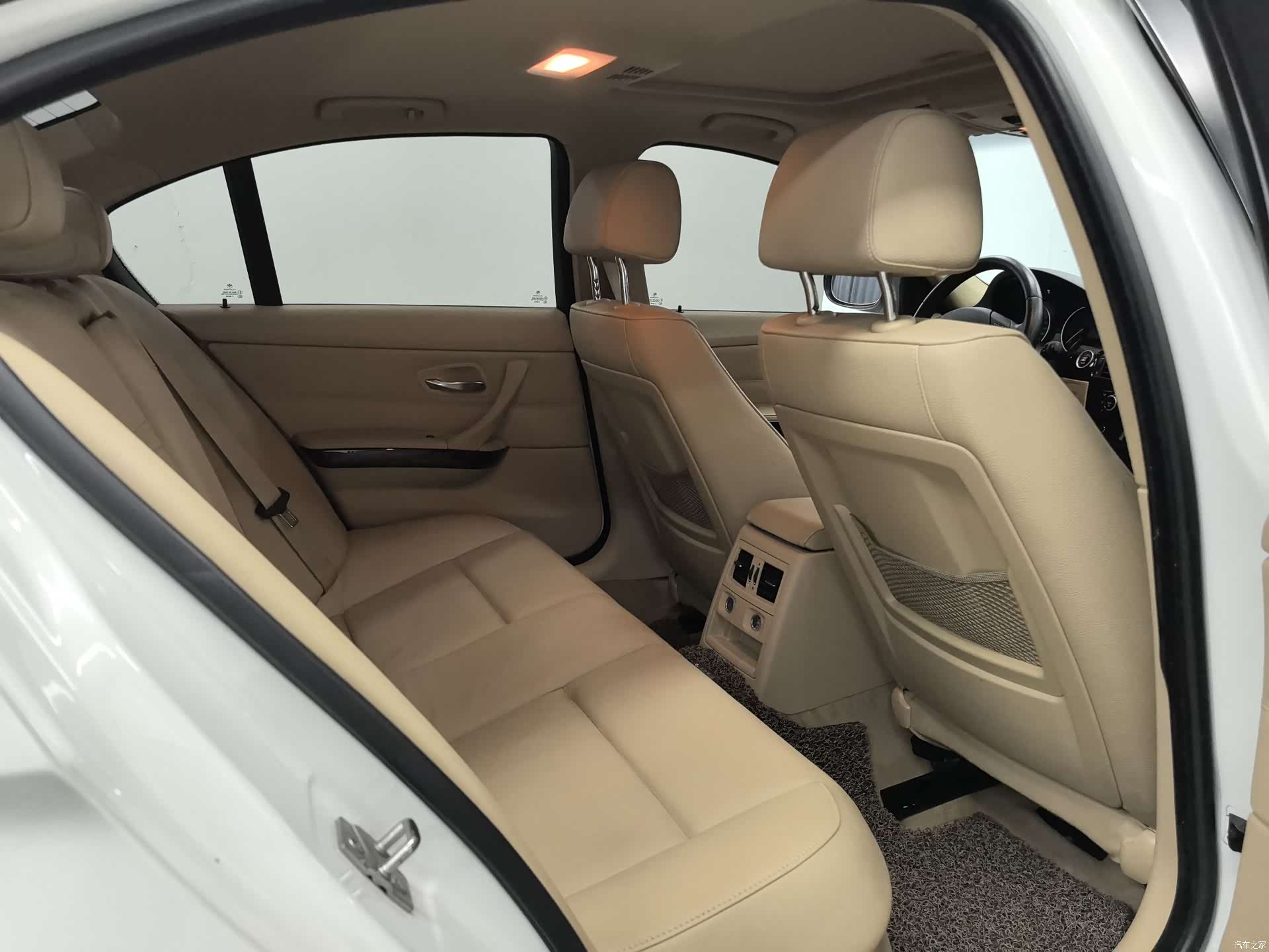 BMW 3 Series, 2010 7