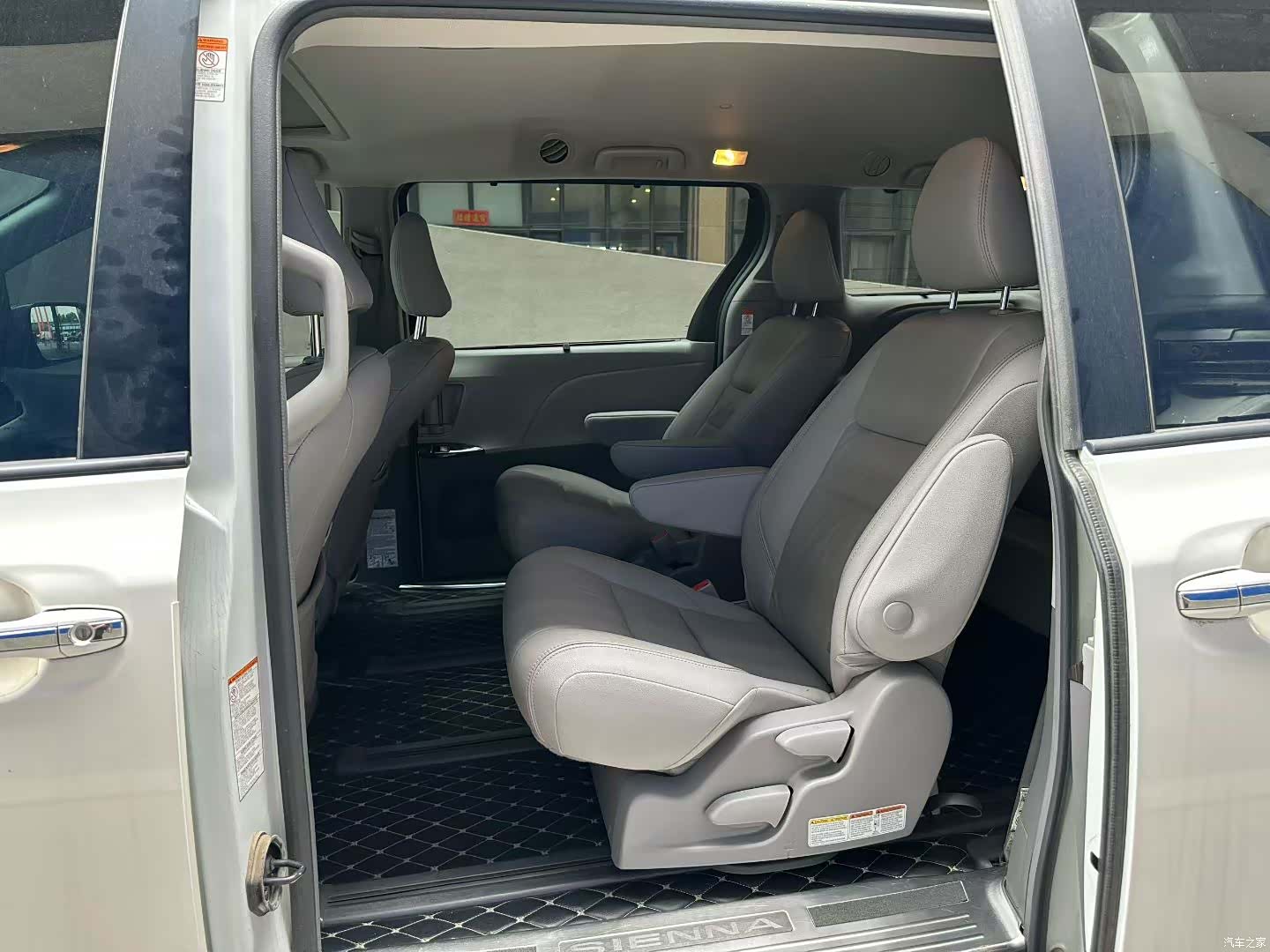 Toyota Sienna, 2019 7