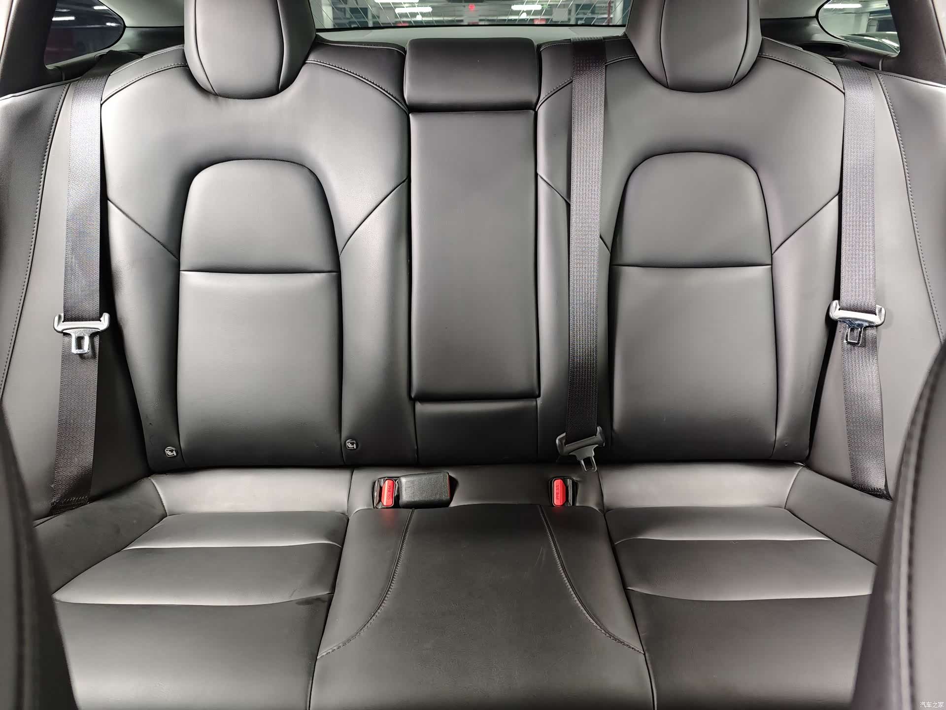 Tesla Model 3, 2020 47