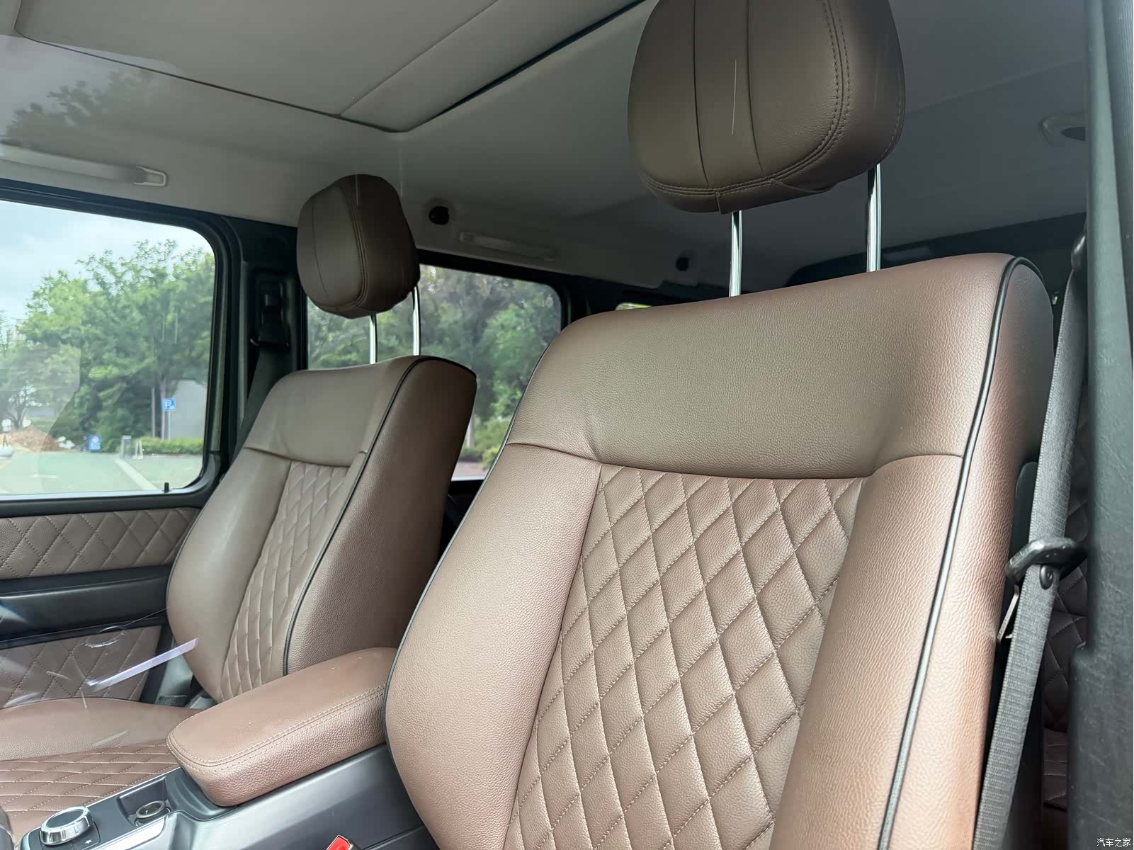 Mercedes-Benz G-Class, 2019 11