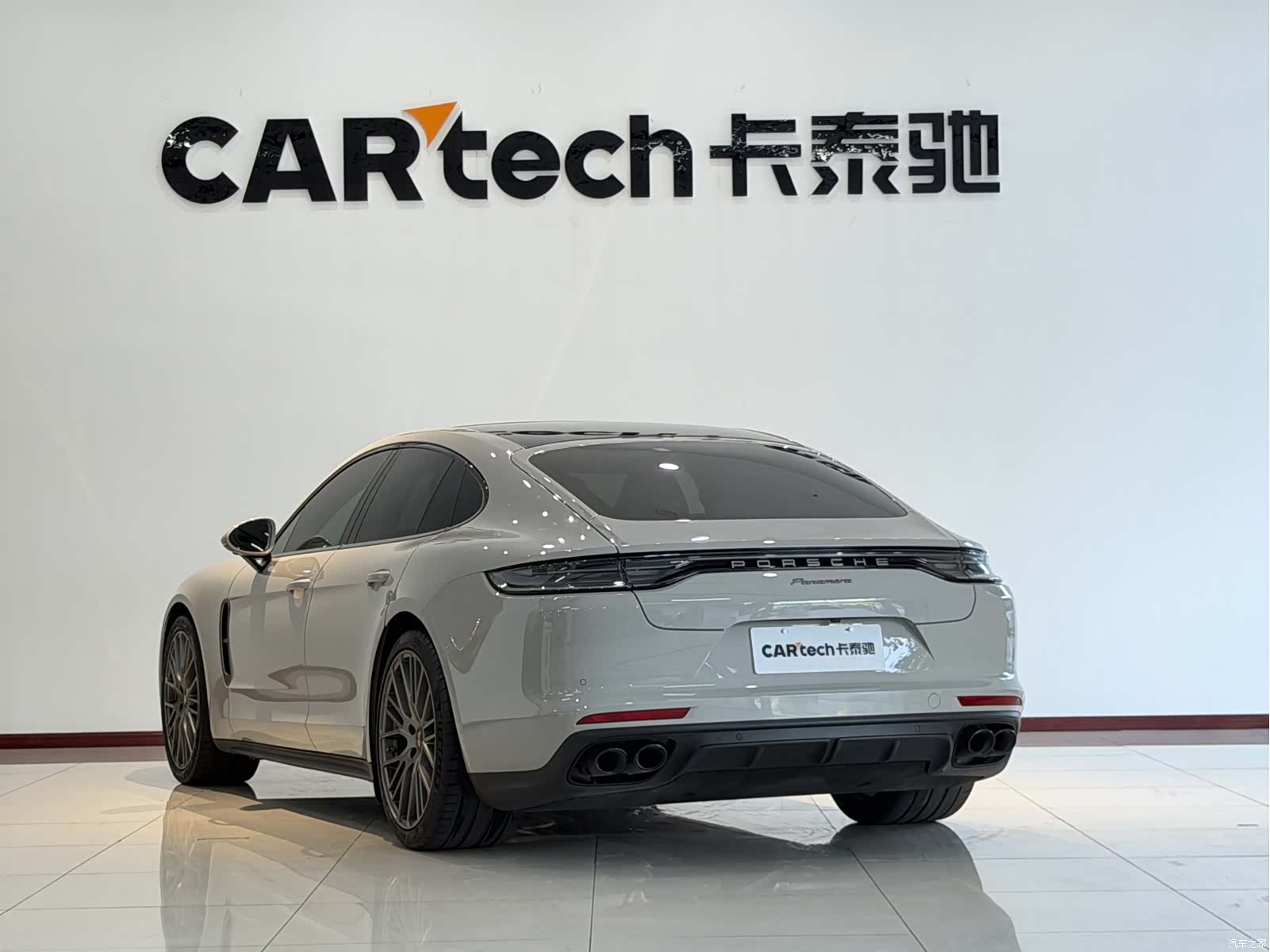 Porsche Panamera, 2023 25