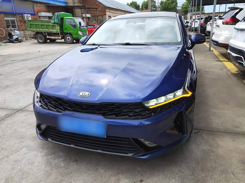 Kia K5 Kia K5