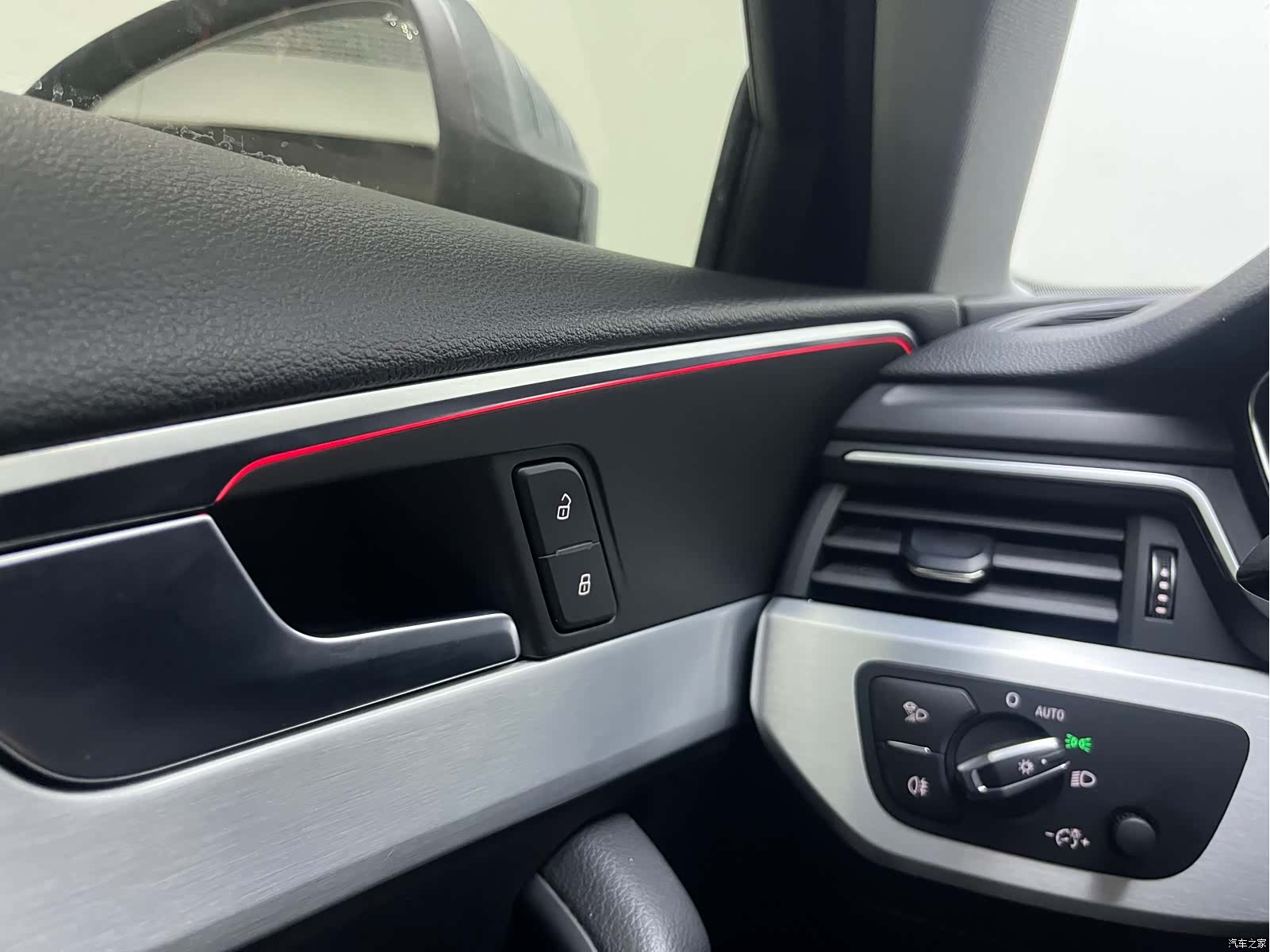 Audi A4L, 2021 11