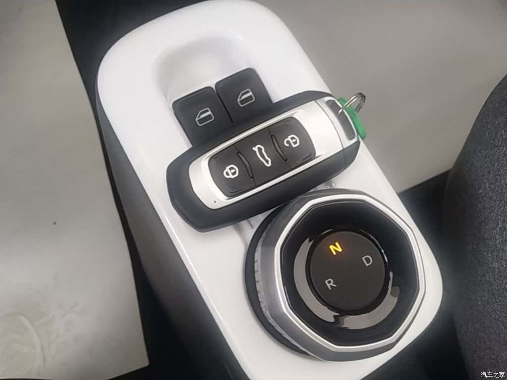 Geely Panda, 2025 9