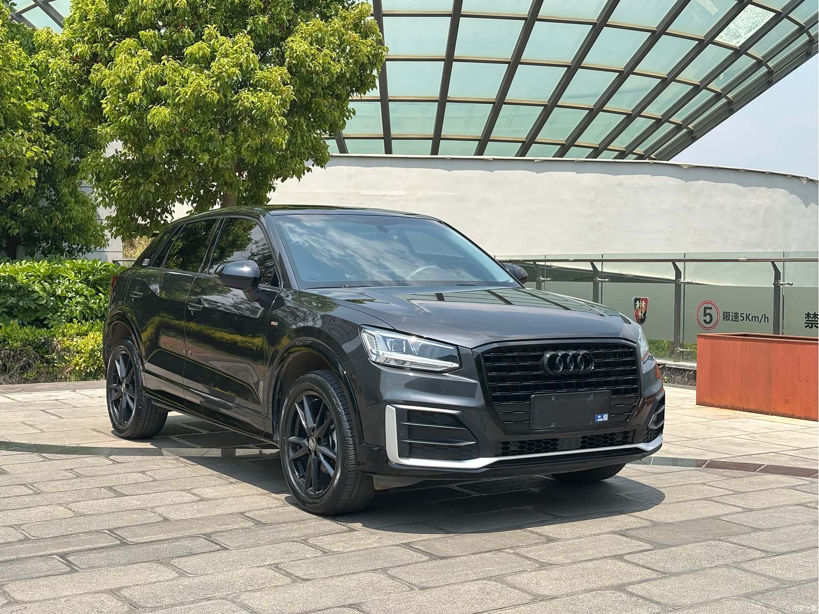 Audi Q2L, 2021 3