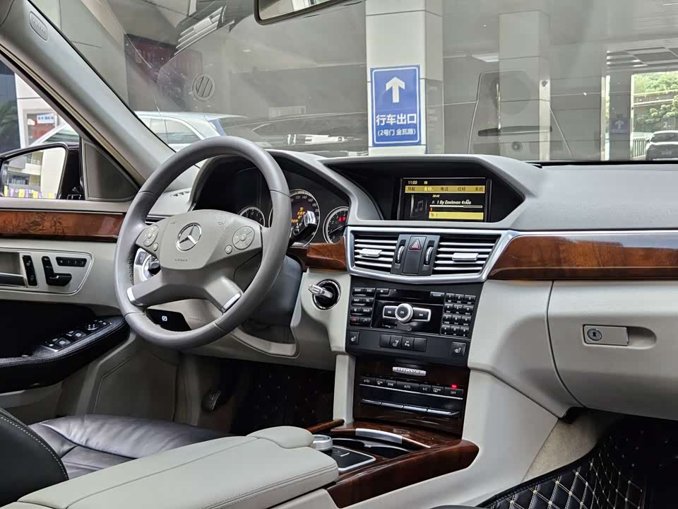 Mercedes-Benz E-class Mercedes-Benz E-class