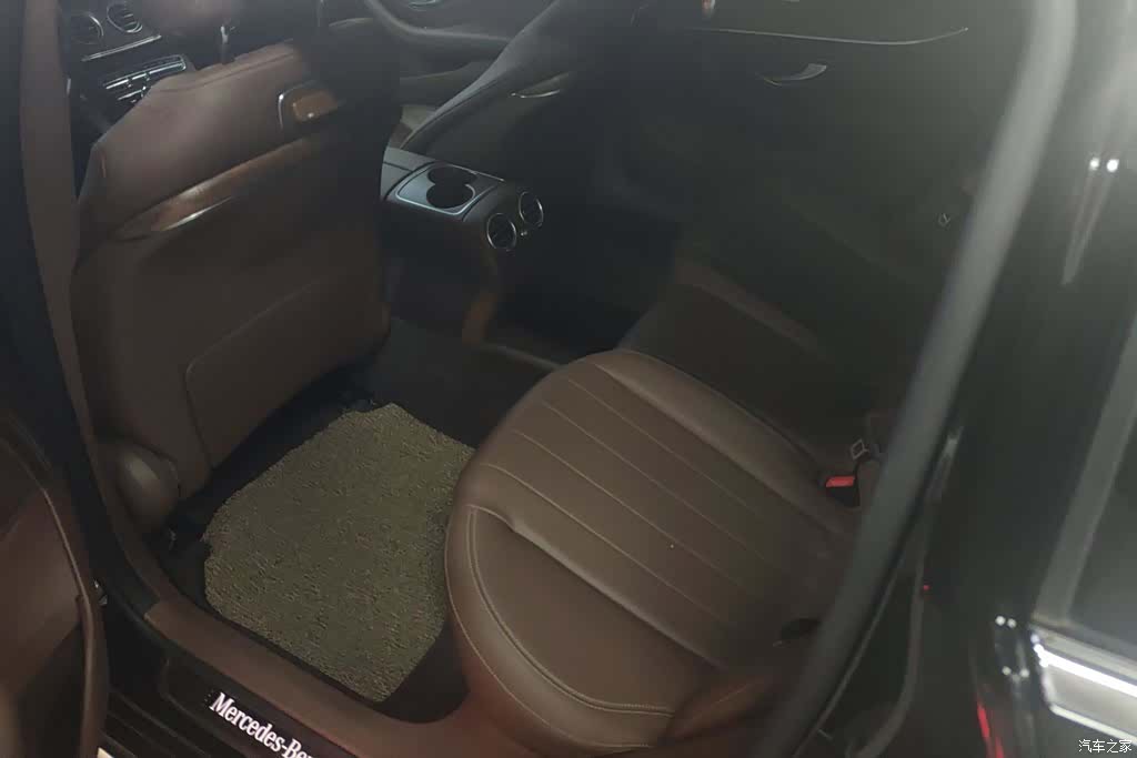 Mercedes-Benz E-Class, 2017 11