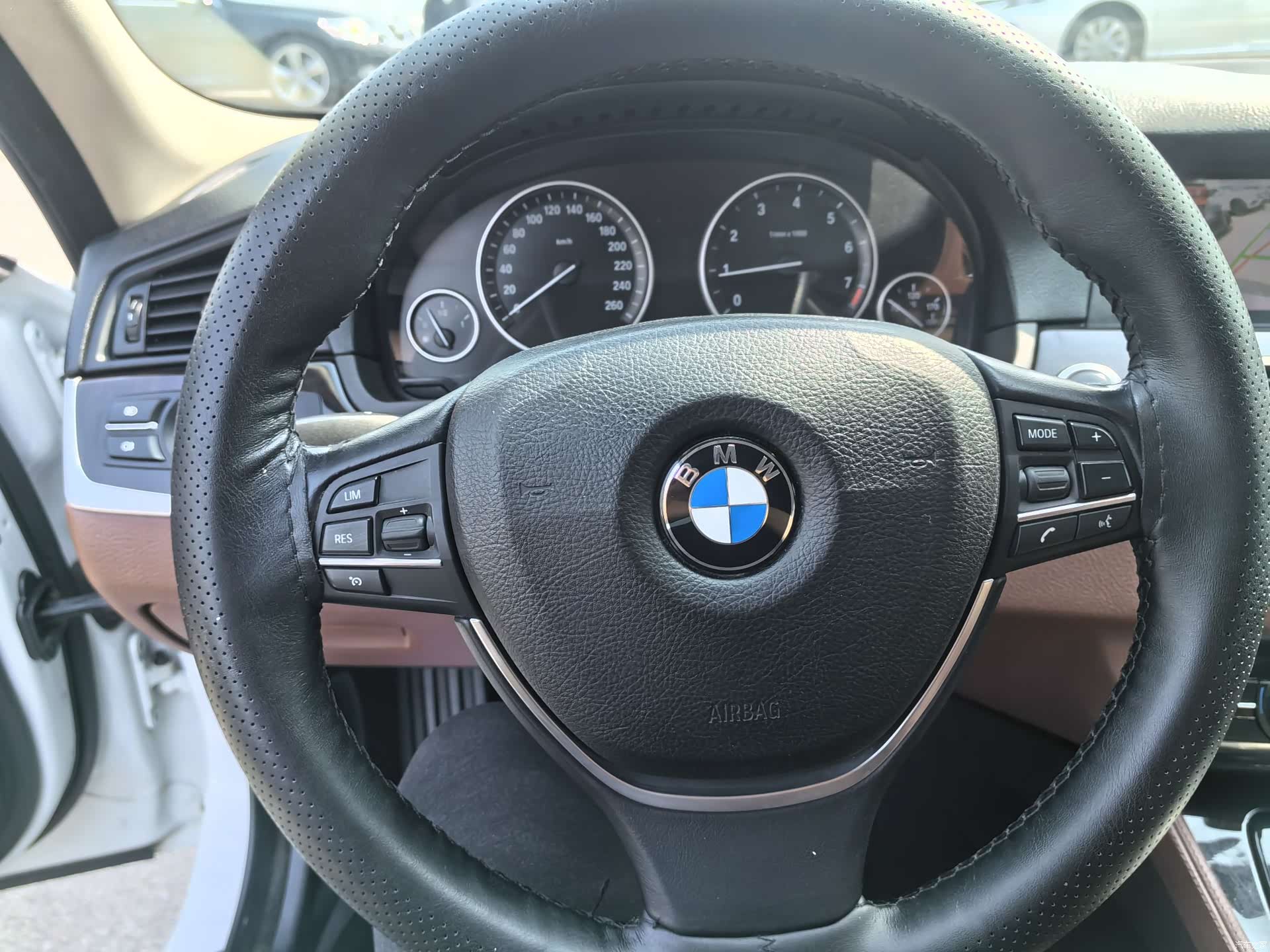 BMW 5 Series, 2016 13