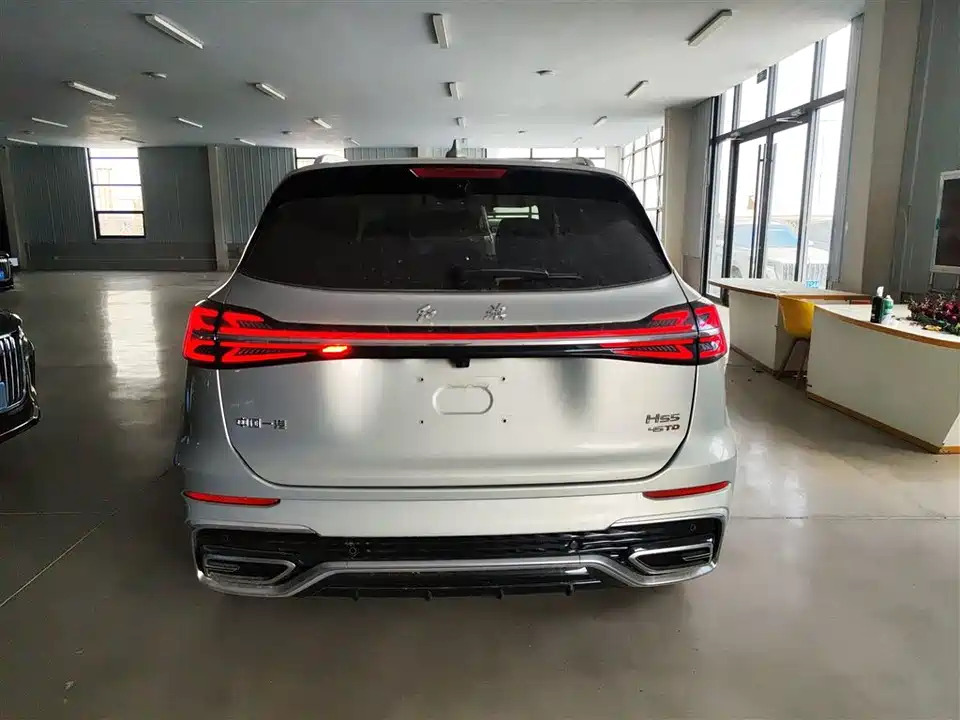 Hongqi HS5