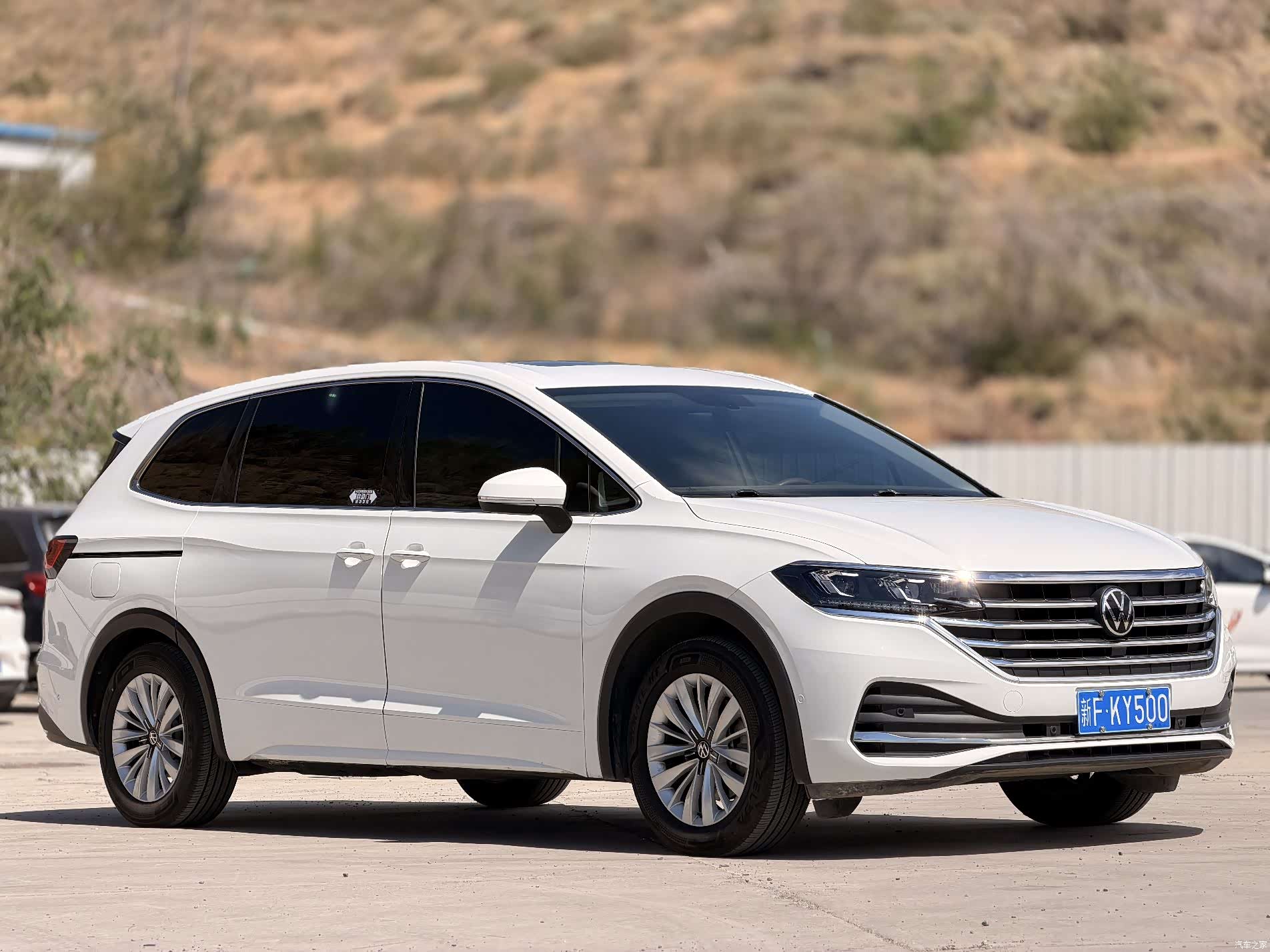 Volkswagen Viloran, 2022 3