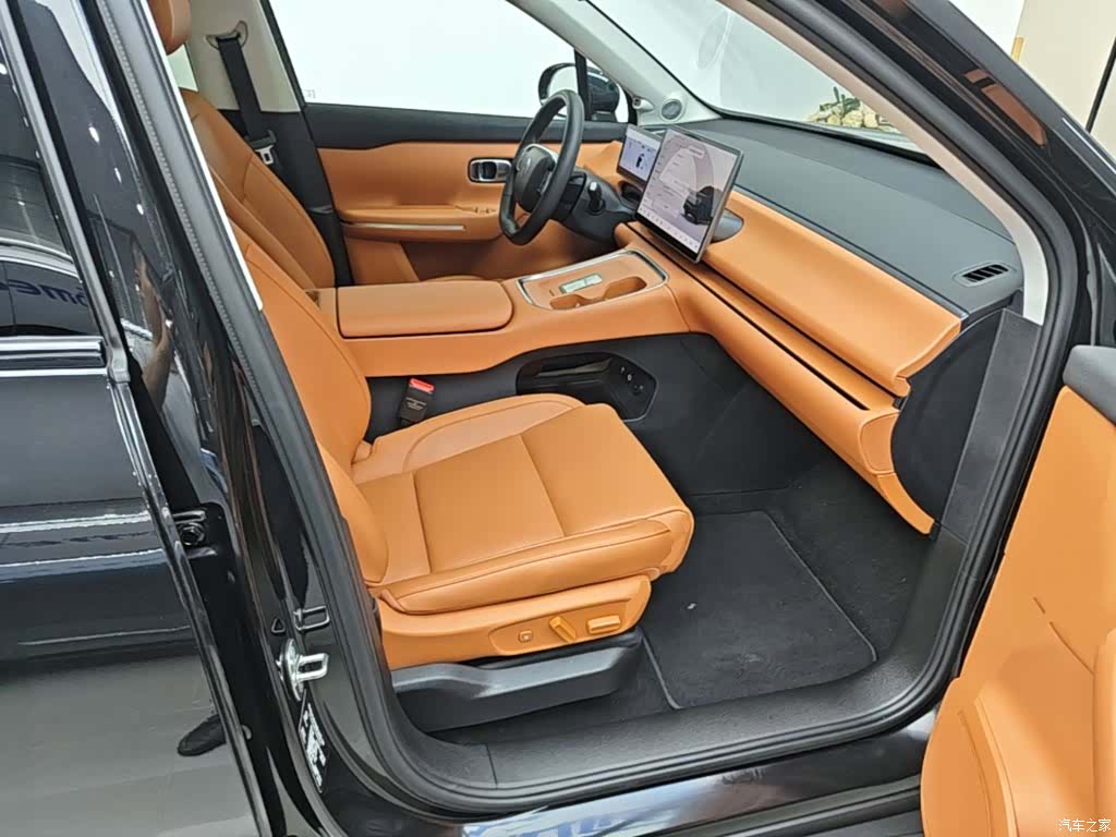 Leapmotor C16, 2025 25