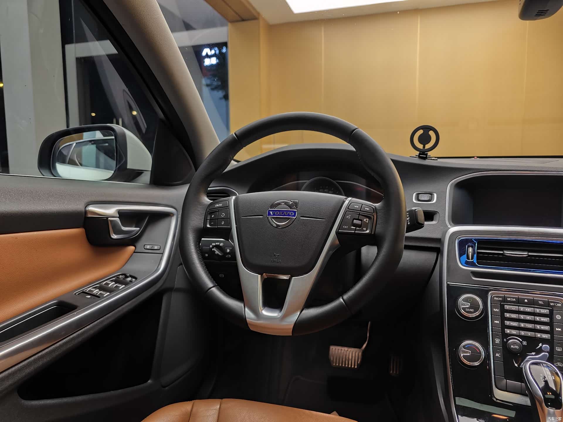 Volvo S60, 2017 14