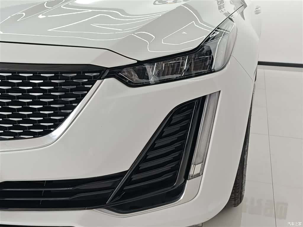 Cadillac CT5, 2021 4