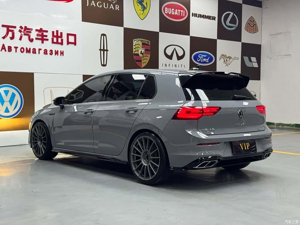Volkswagen Golf, 2023 4