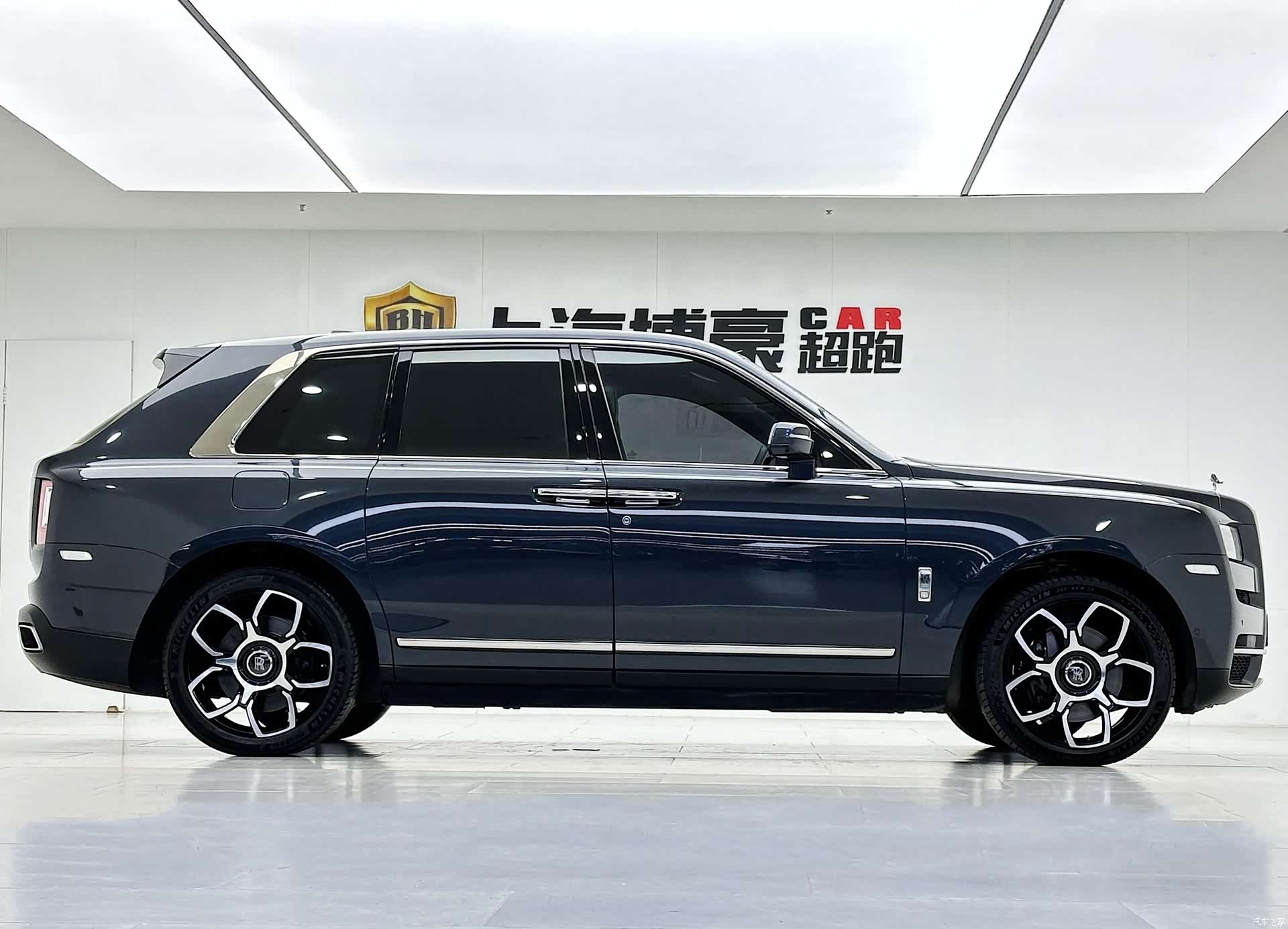 Rolls-Royce Cullinan, 2019 4