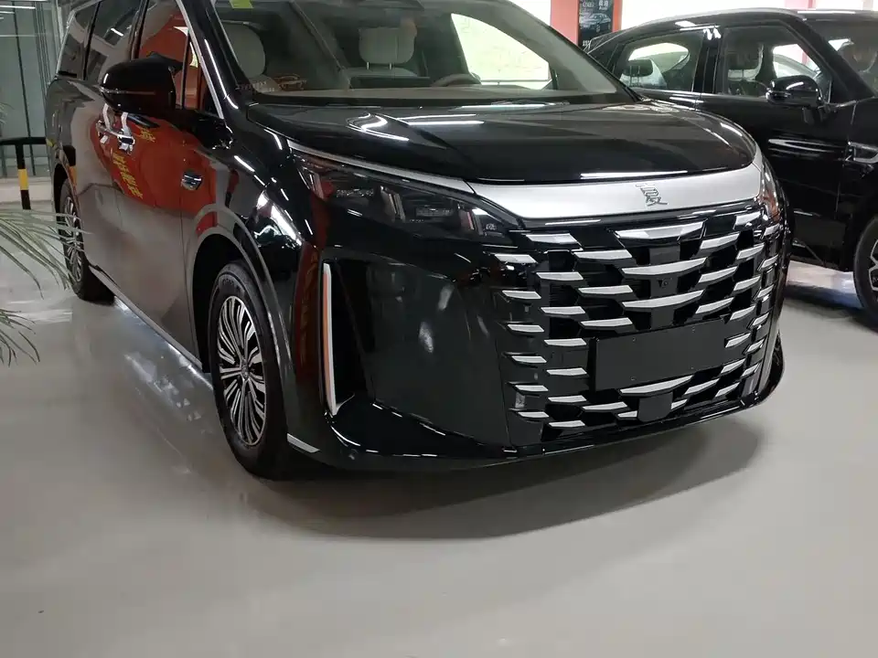 BYD summer