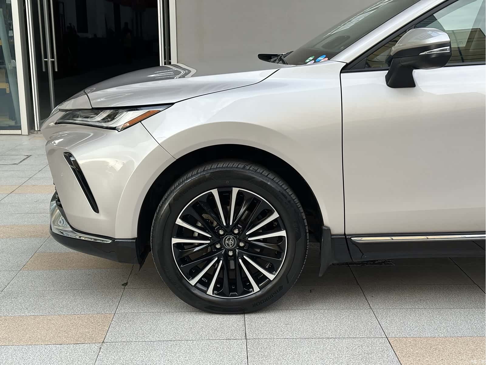 Toyota Venza, 2023 19