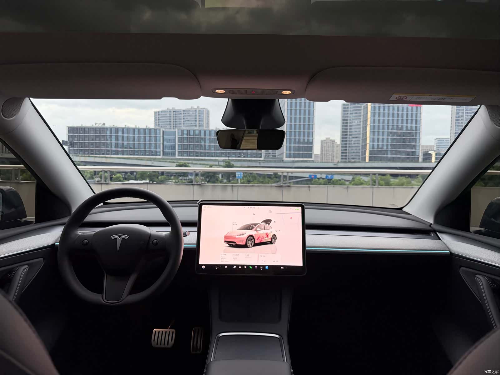 Tesla Model Y, 2024 все фото