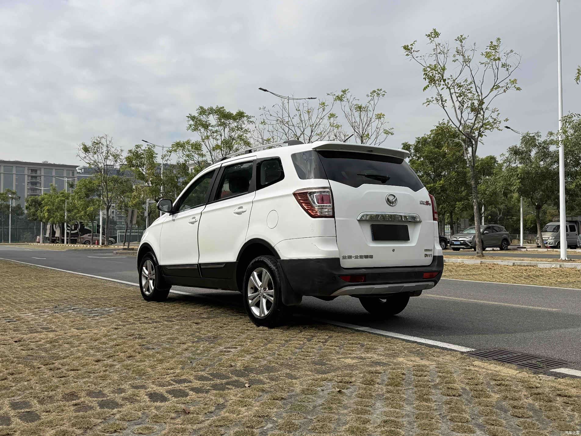 BAIC S3, 2015 12