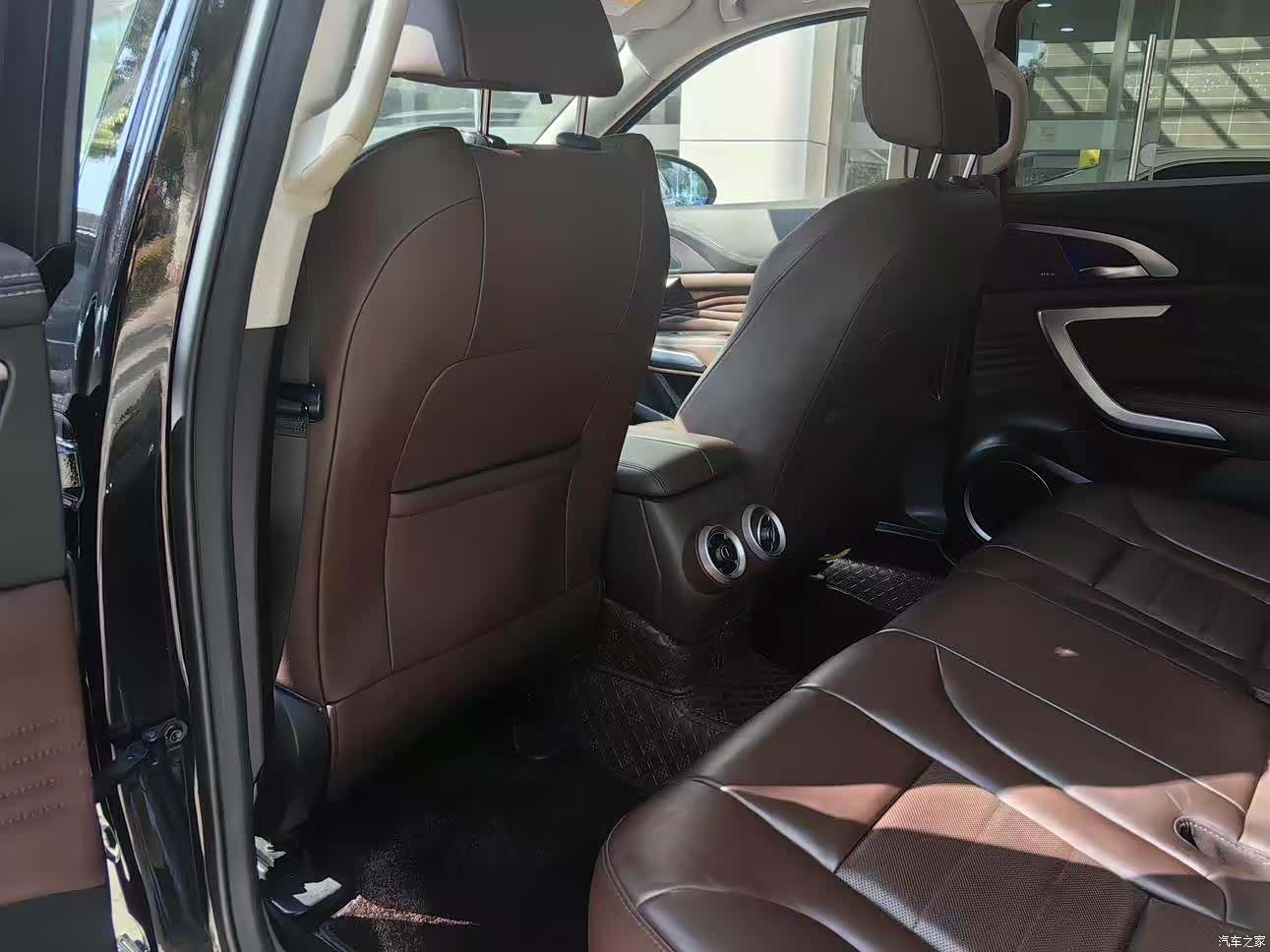 WEY VV7, 2019 11