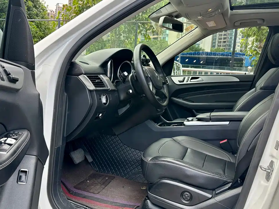 Mercedes-Benz M class