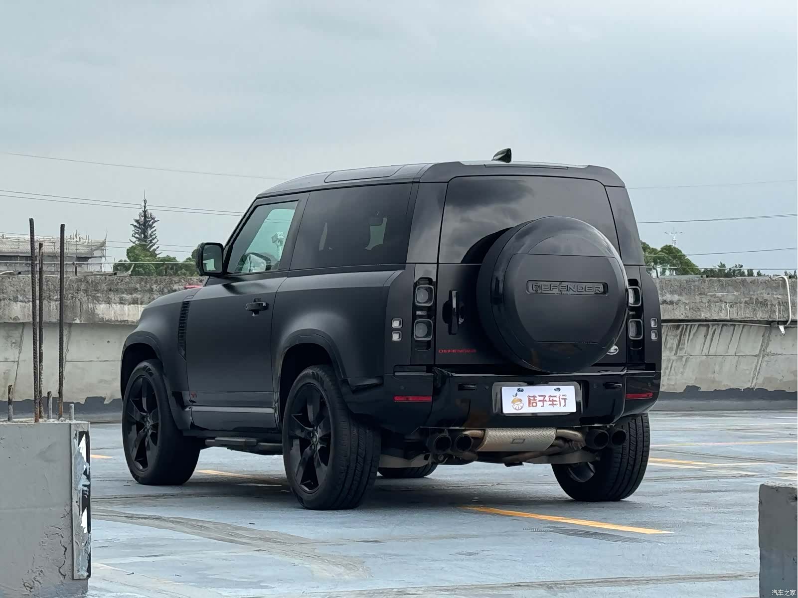 Land Rover Defender, 2024 7