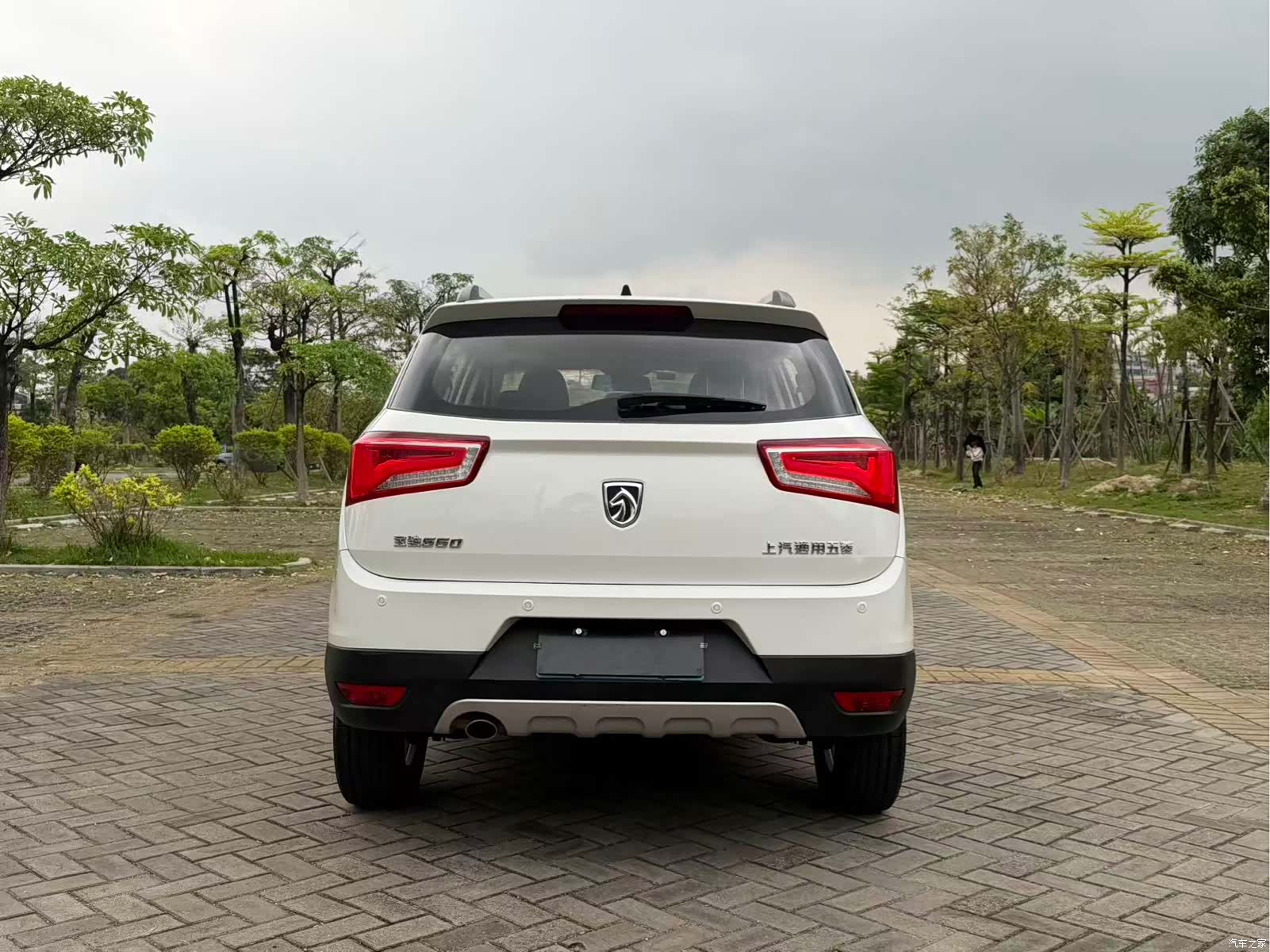 Wuling 560, 2015 15