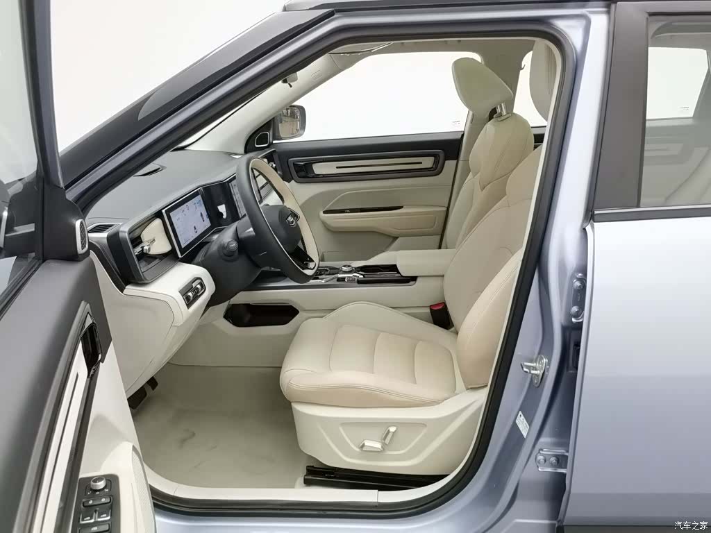Geely Icon, 2023 10