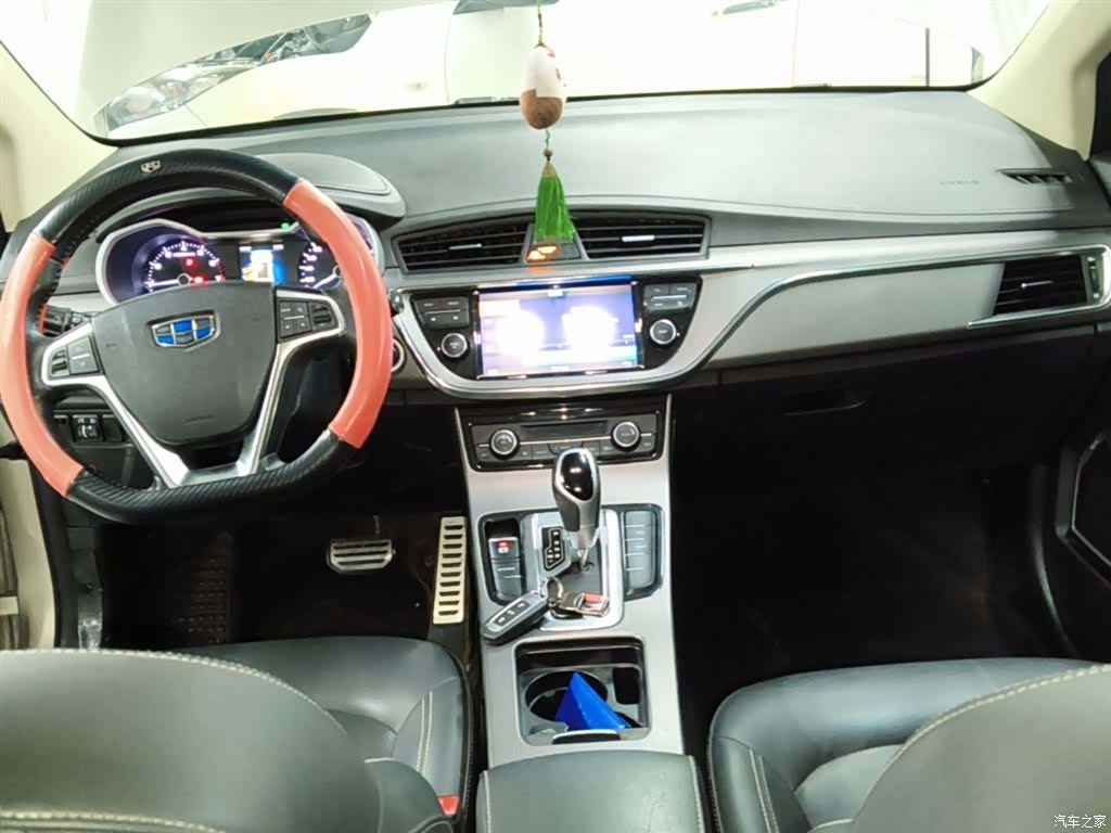 Geely Emgrand, 2017 10