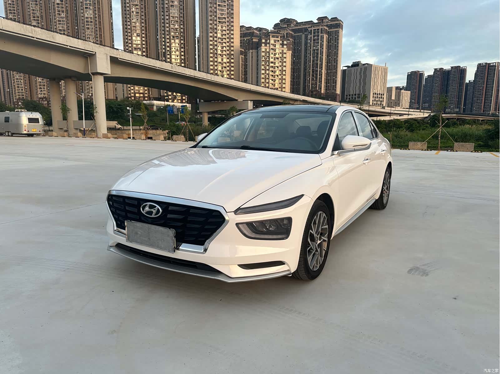 Hyundai GLX