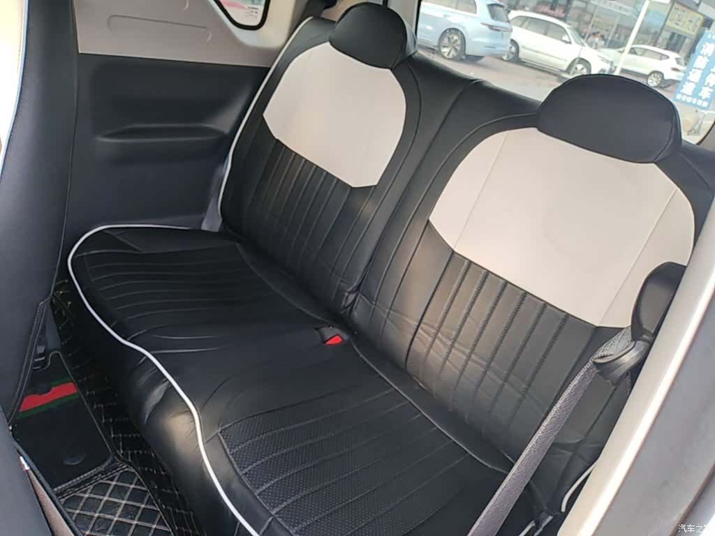 Geely Panda, 2025 17