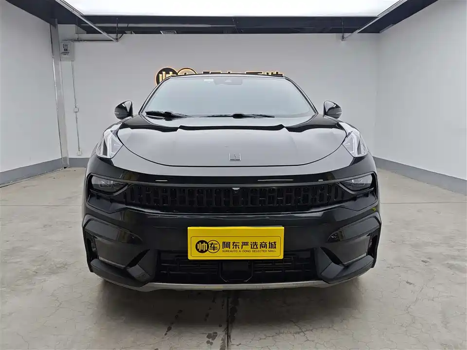 Lynk & Co 05