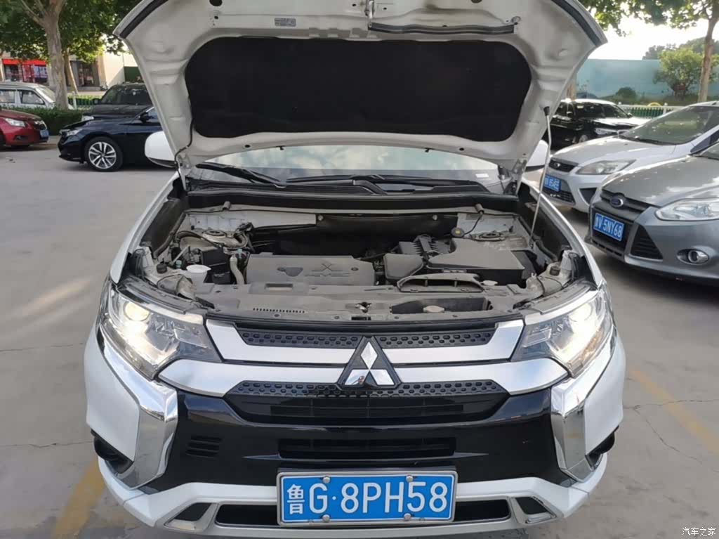 Mitsubishi Outlander, 2022 20