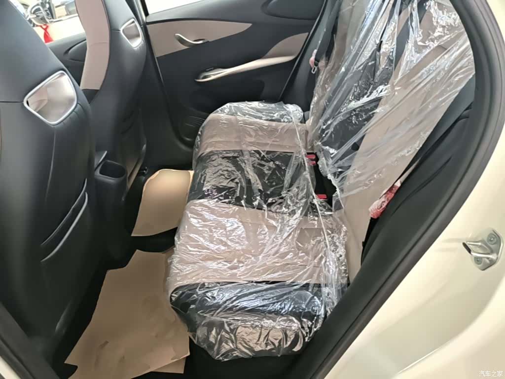 BYD Dolphin, 2026 17