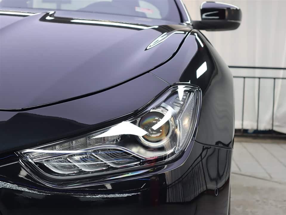 Maserati Ghibli Maserati Ghibli